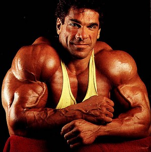 Lou Ferrigno and his big arms